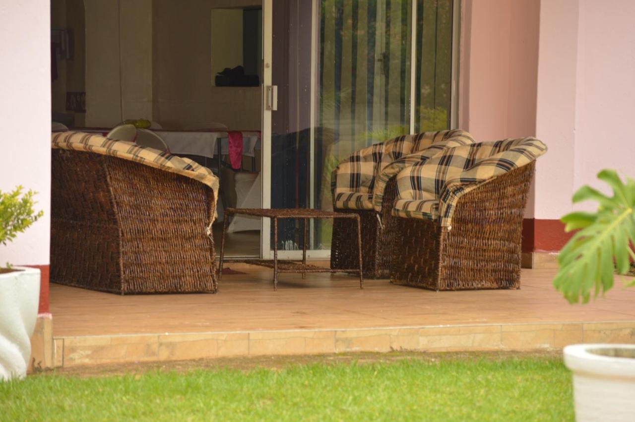 The Crown Inn Guest House Northwood Luaran gambar