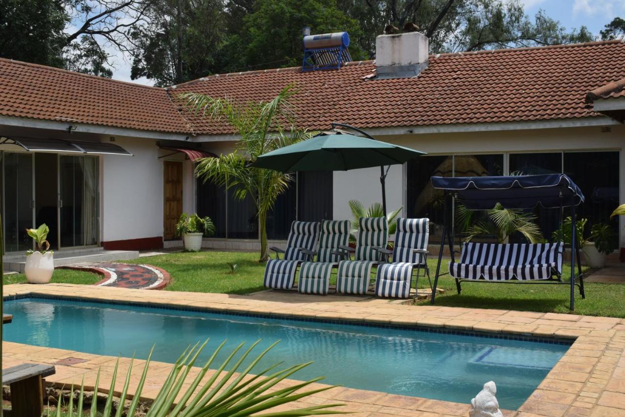 The Crown Inn Guest House Northwood Luaran gambar