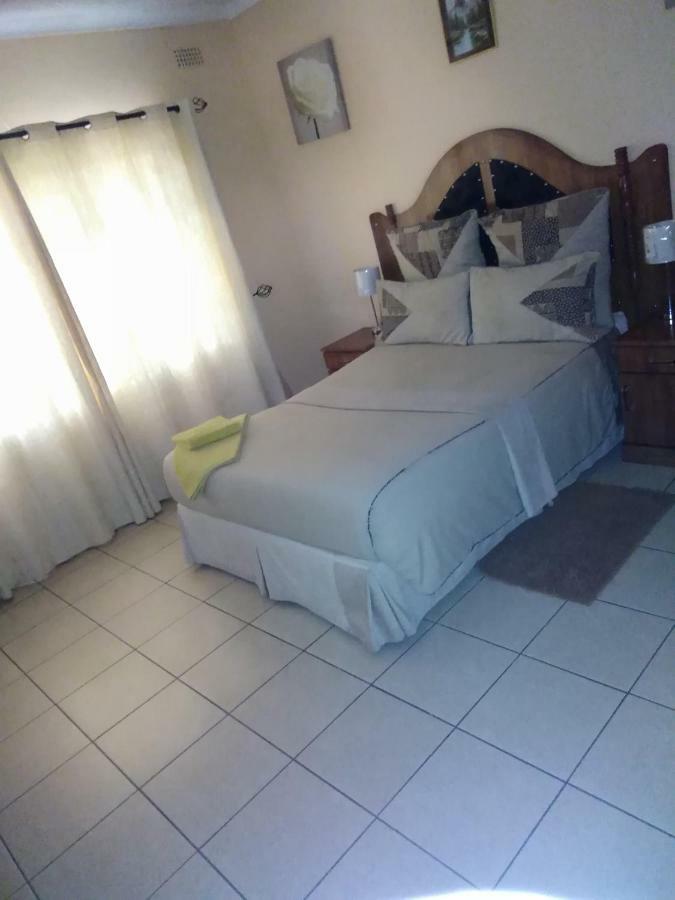 The Crown Inn Guest House Northwood Luaran gambar