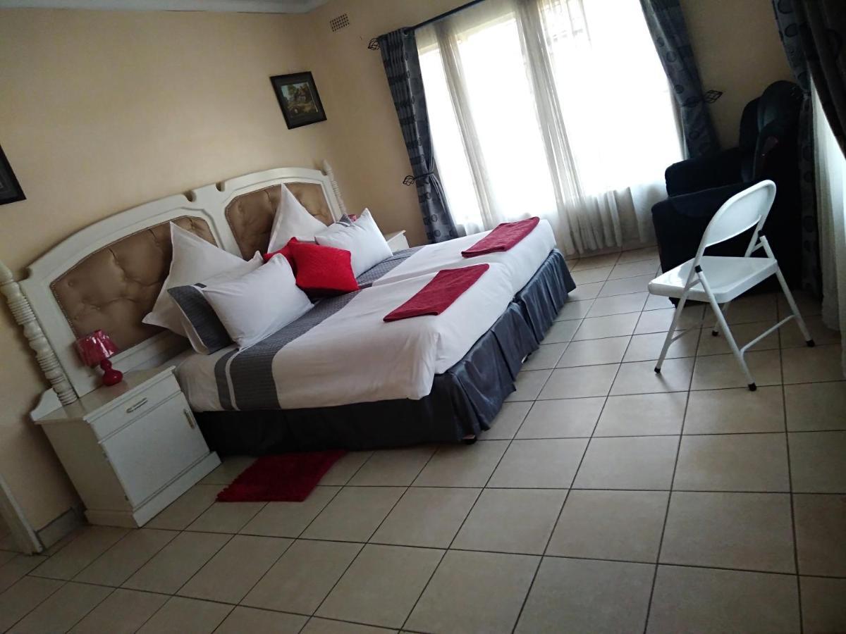 The Crown Inn Guest House Northwood Luaran gambar