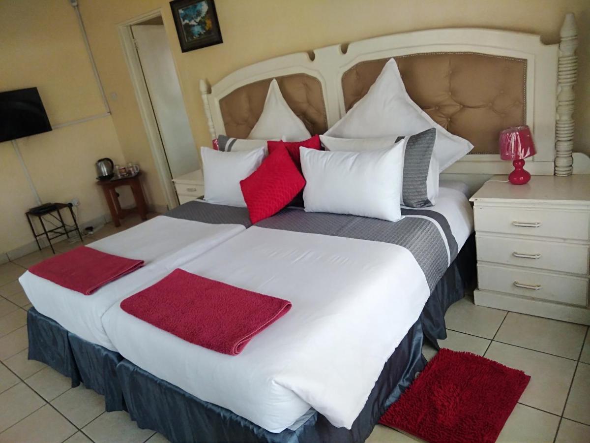 The Crown Inn Guest House Northwood Luaran gambar